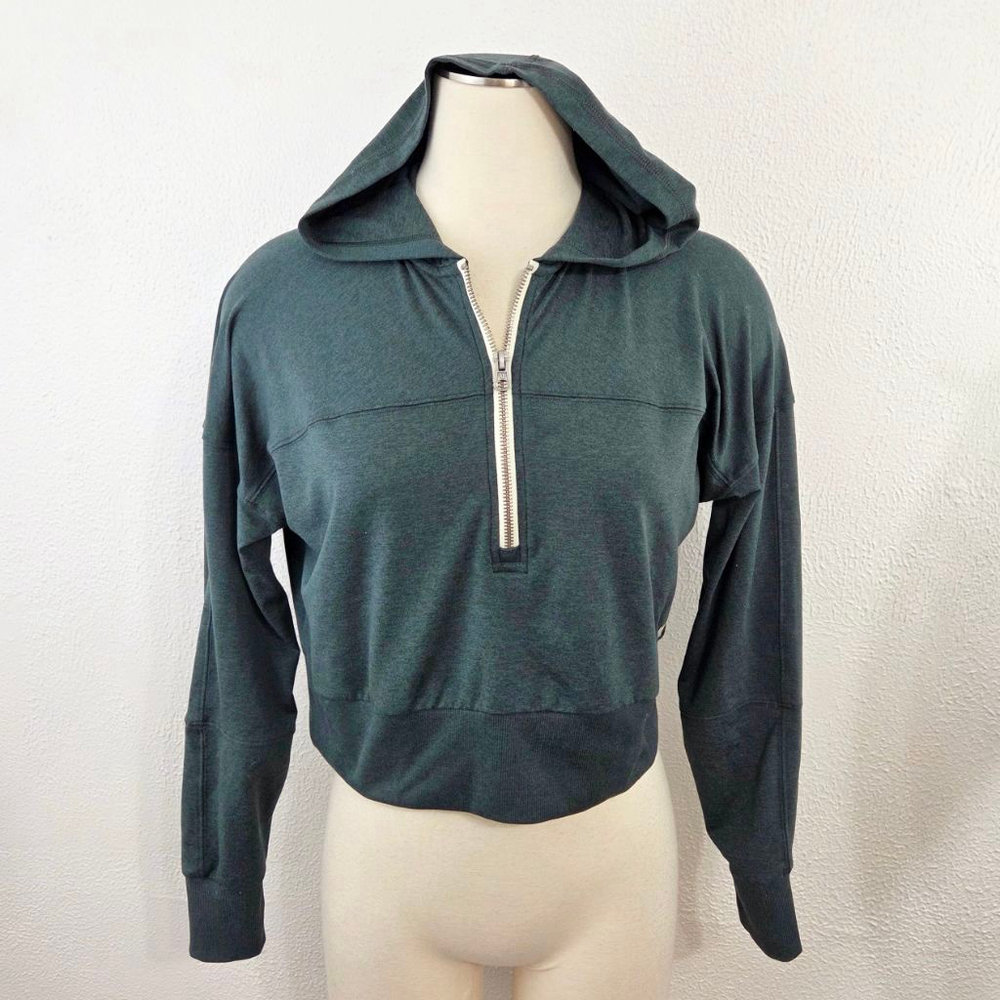 Vuori Halo Half Zip Cropped Hoodie Grove Heather dark green women's size XS - Picture 3 of 8